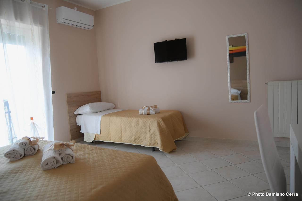 B&B Lamezia Airport Ламеция-Терме Экстерьер фото