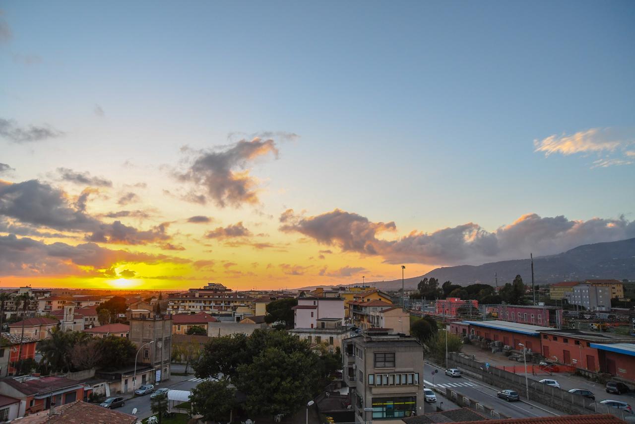 B&B Lamezia Airport Ламеция-Терме Экстерьер фото